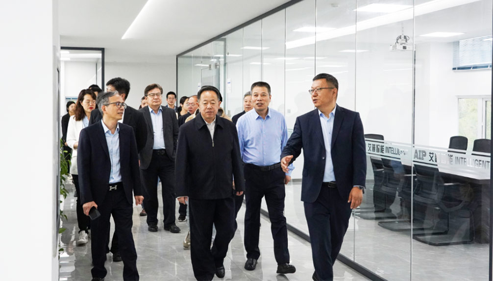 深化合作丨中國電器工業(yè)協(xié)會微電機(jī)分會八屆四次理事會一行到艾普智能參觀交流